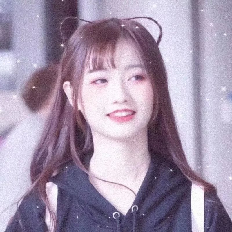 乐坛天后私下抽烟，好友出面澄清，深夜持续发酵